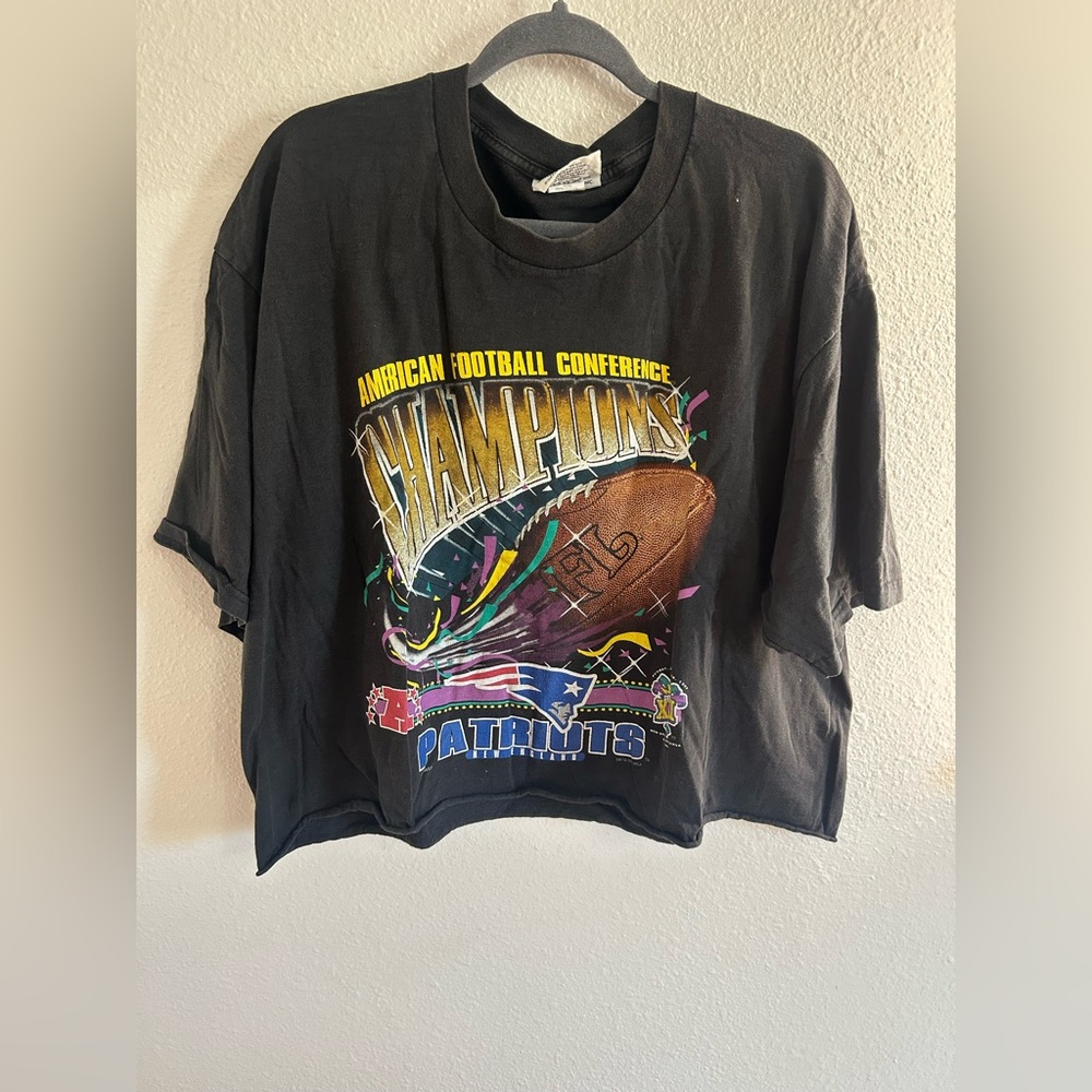 Vintage 1997 Lee New England Patriots Champion Cropped Tshirt Mens Size 2XL